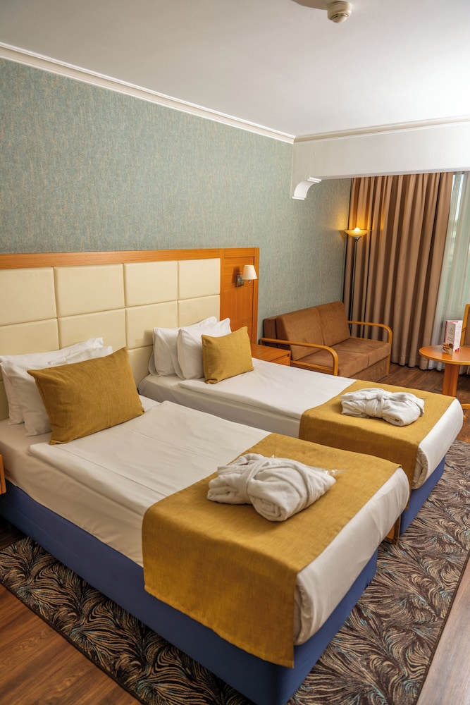Akgun Istanbul Hotel, WorldHotels Crafted — Hotel rooms in Istanbul, Istanbul