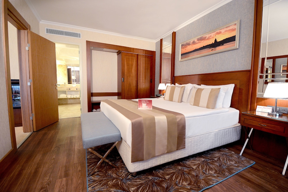 Akgun Istanbul Hotel, WorldHotels Crafted — Hotel rooms in Istanbul, Istanbul
