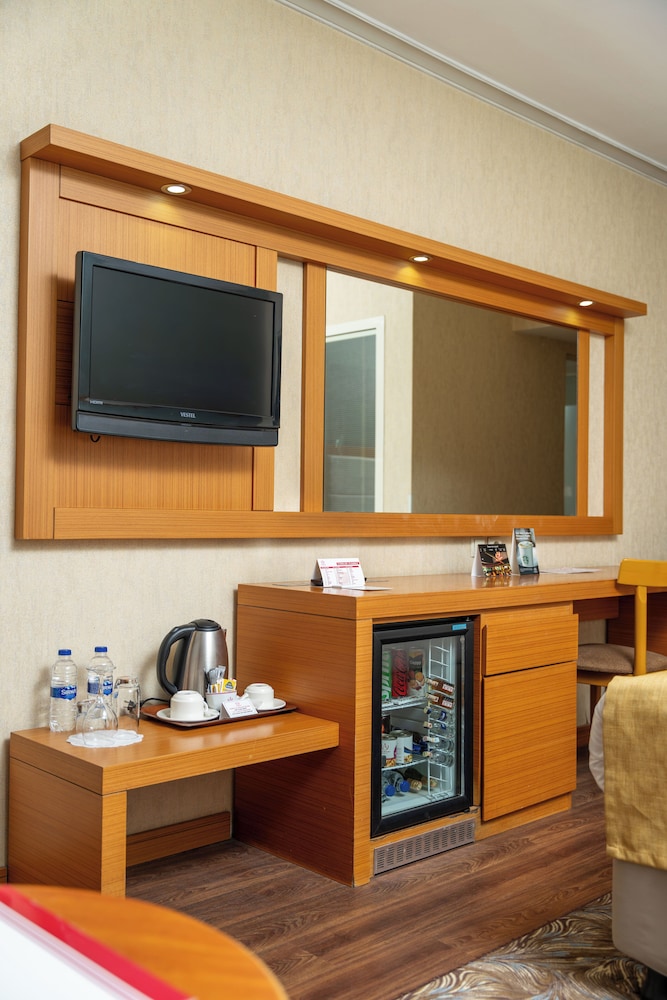 Akgun Istanbul Hotel, WorldHotels Crafted — Hotel rooms in Istanbul, Istanbul