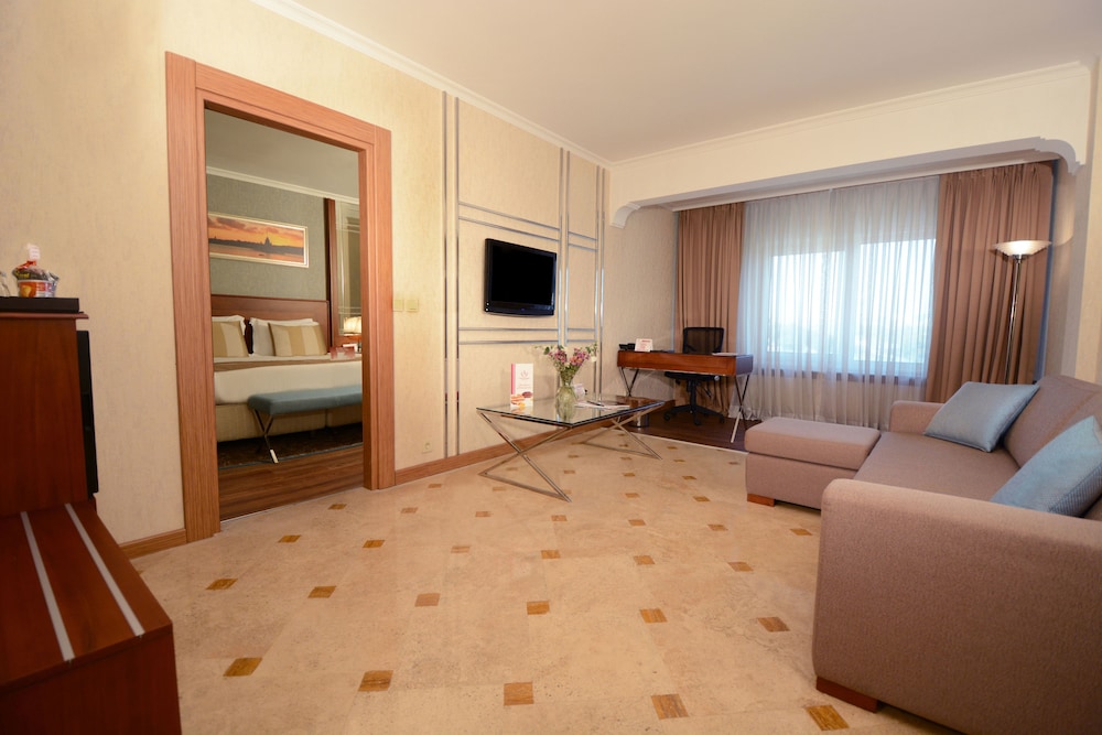 Akgun Istanbul Hotel, WorldHotels Crafted — Hotel rooms in Istanbul, Istanbul