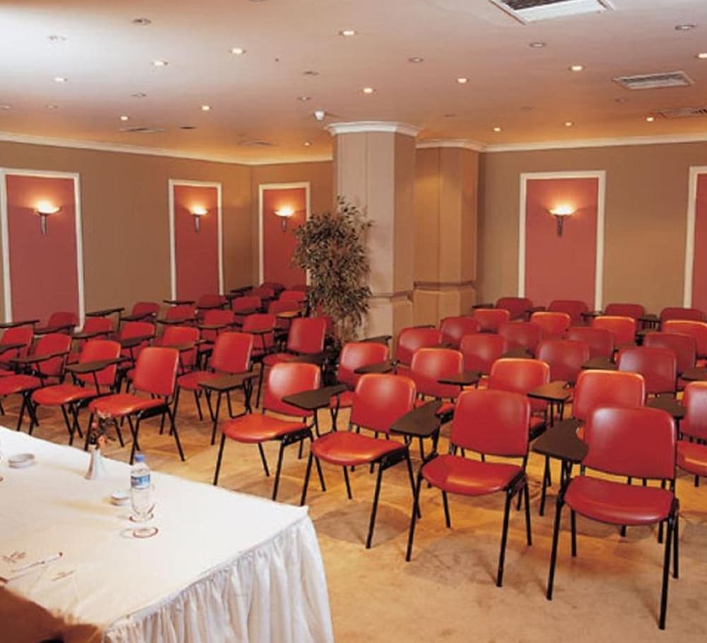 Akgun Istanbul Hotel, WorldHotels Crafted — Hotel building in Istanbul, Istanbul