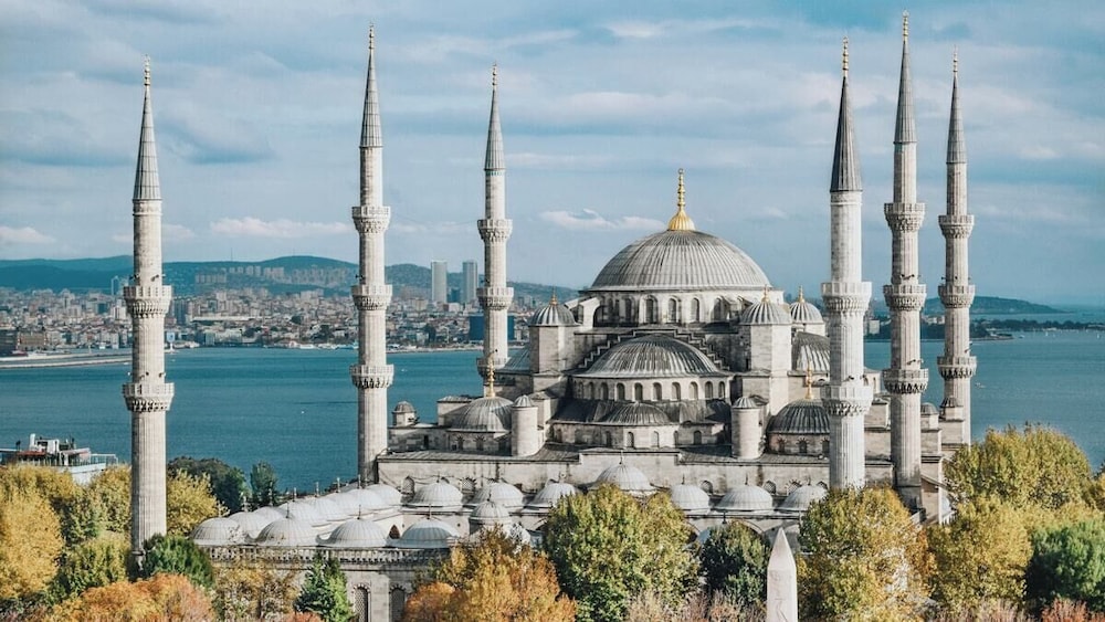 Akgun Istanbul Hotel, WorldHotels Crafted — Attractions in the area in Istanbul, Istanbul