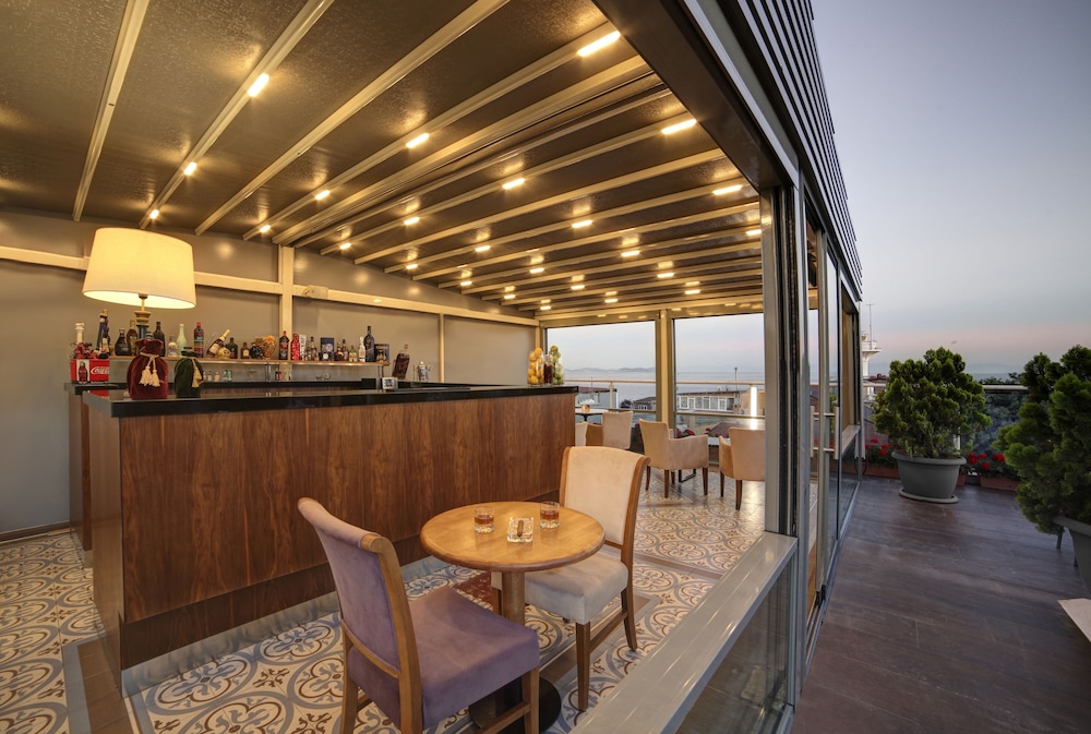 Almina Hotel - Special Class — Restaurant & bars in Istanbul, Istanbul
