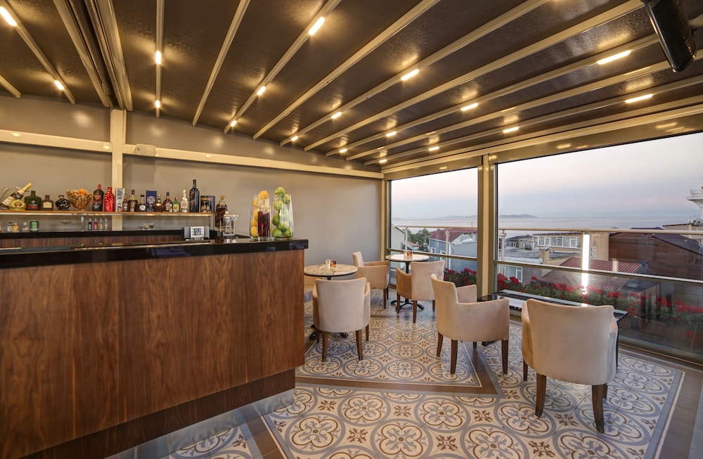 Almina Hotel - Special Class — Restaurant & bars in Istanbul, Istanbul