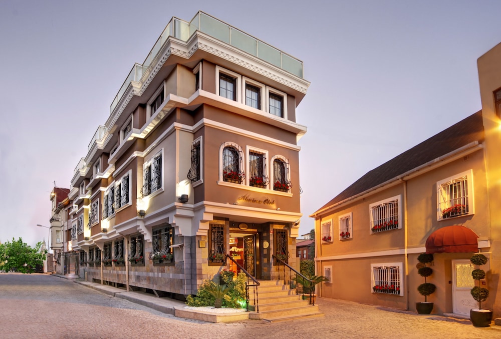 Almina Hotel - Special Class — Main photo in Istanbul, Istanbul