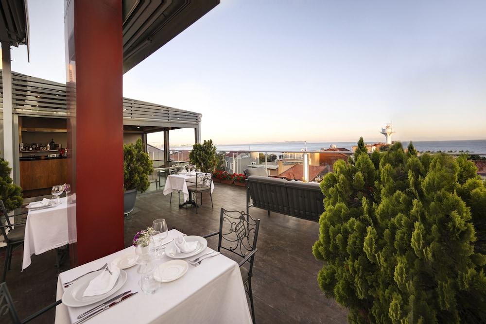Almina Hotel - Special Class — Restaurant & bars in Istanbul, Istanbul