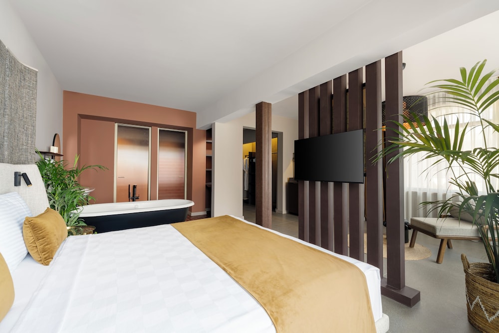 Alp Pasa Hotel - Special Class — Hotel rooms in Antalya