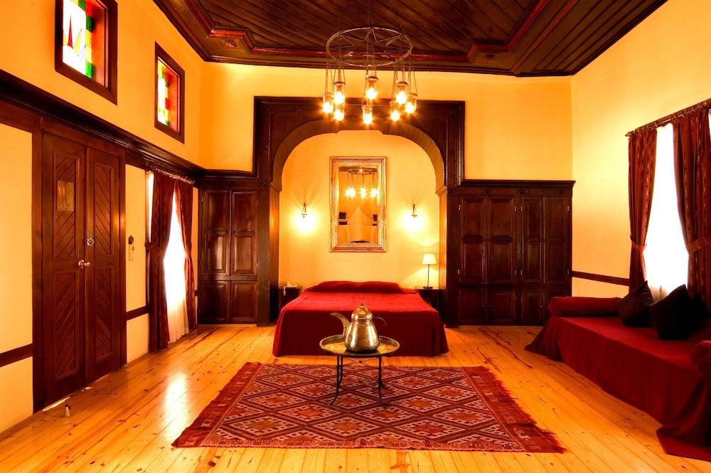 Alp Pasa Hotel - Special Class — Hotel rooms in Antalya