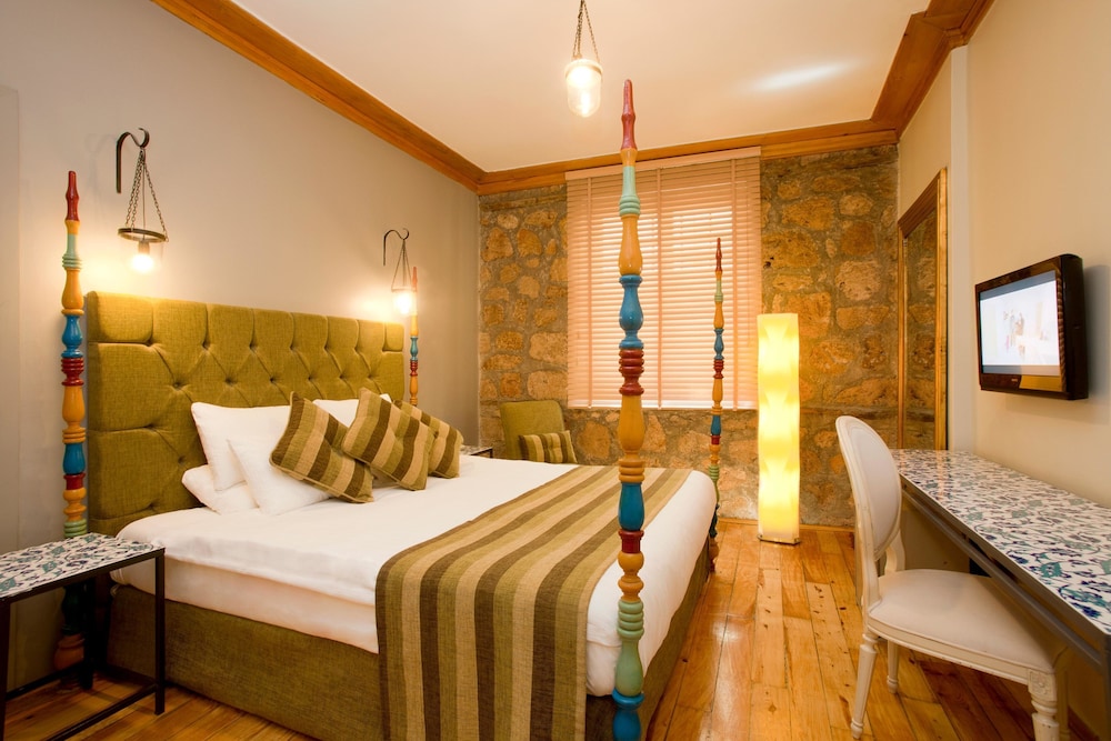 Alp Pasa Hotel - Special Class — Hotel rooms in Antalya