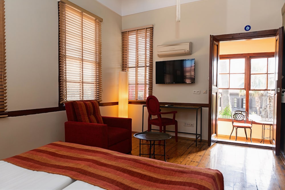 Alp Pasa Hotel - Special Class — Hotel rooms in Antalya