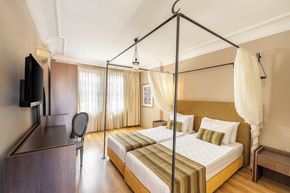 Alp Pasa Hotel - Special Class — Hotel rooms in Antalya