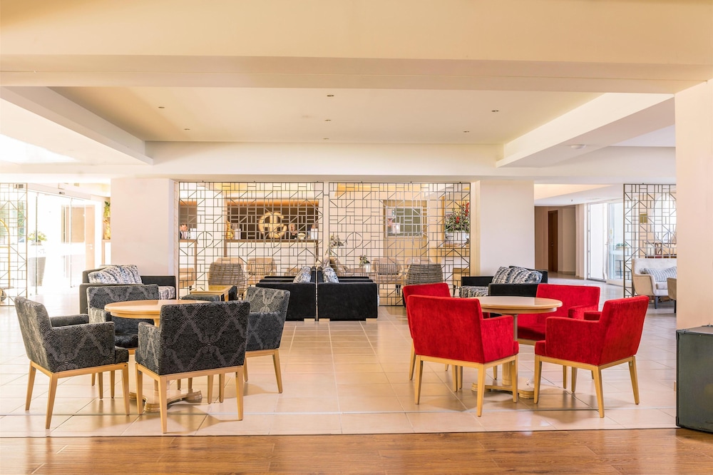 Ariti Grand Hotel Corfu — Restaurant & bars in Corfu Town, Ionian Islands