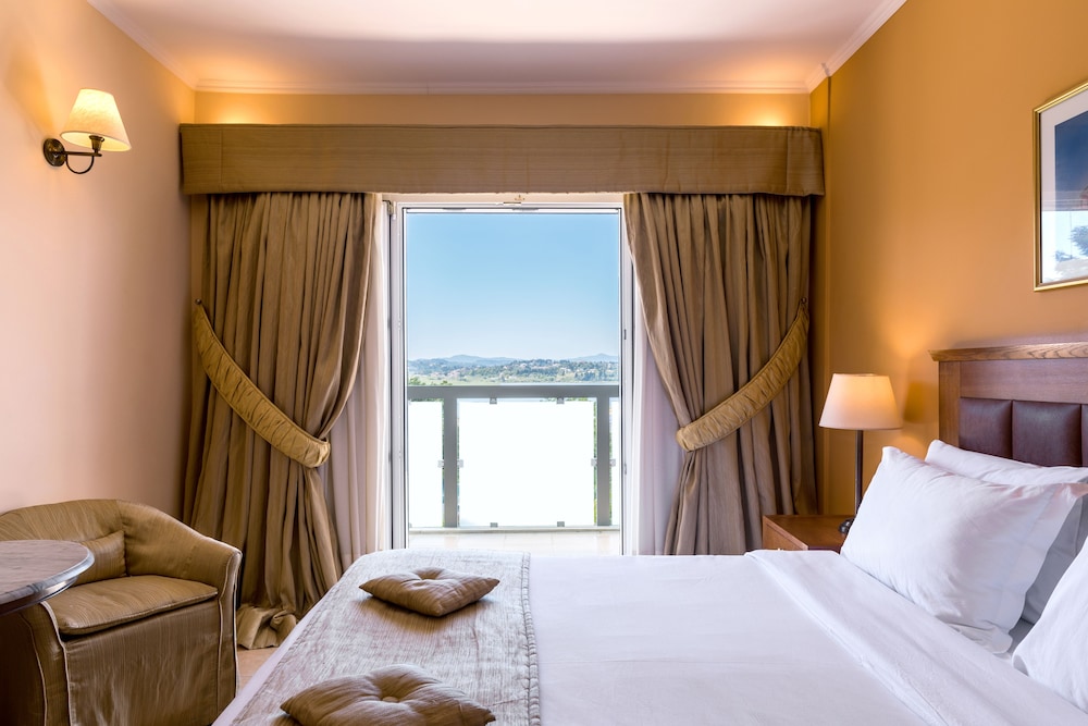 Ariti Grand Hotel Corfu — Hotel rooms in Corfu Town, Ionian Islands