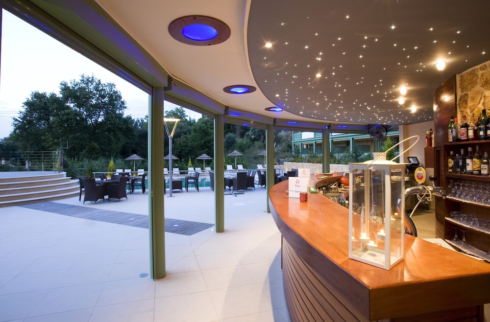 Ariti Grand Hotel Corfu — Restaurant & bars in Corfu Town, Ionian Islands