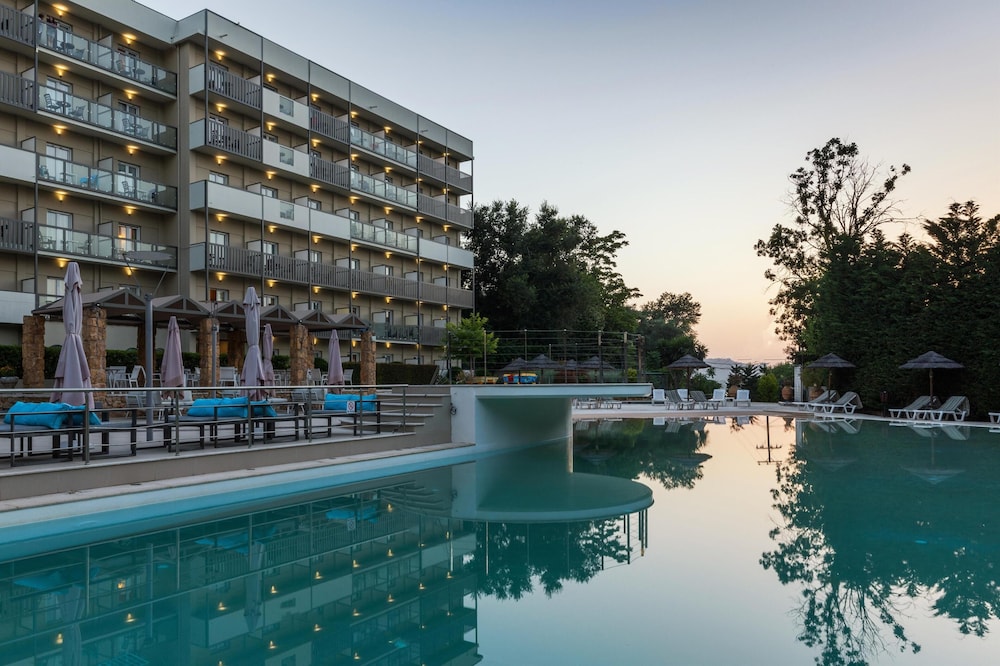 Ariti Grand Hotel Corfu — Swimming pool in Corfu Town, Ionian Islands