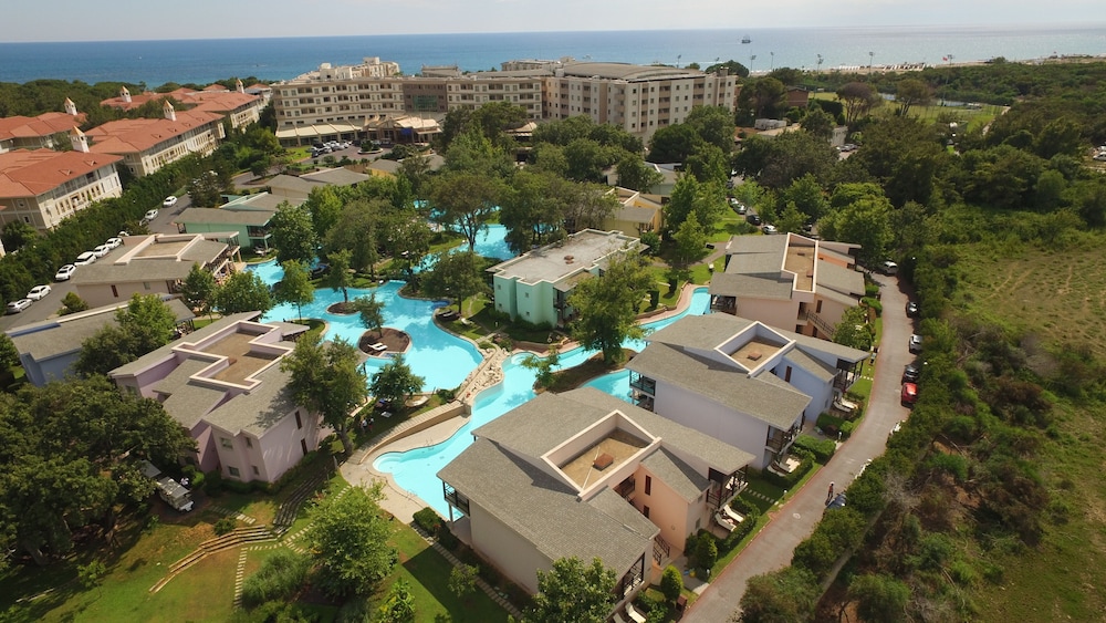 Sueno Hotels Beach Side — Swimming pool in Side
