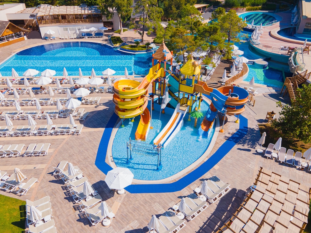 Sueno Hotels Beach Side — Swimming pool in Side