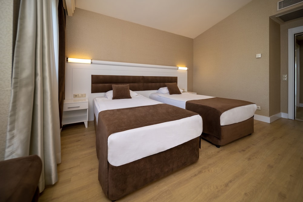 Sueno Hotels Beach Side — Hotel rooms in Side