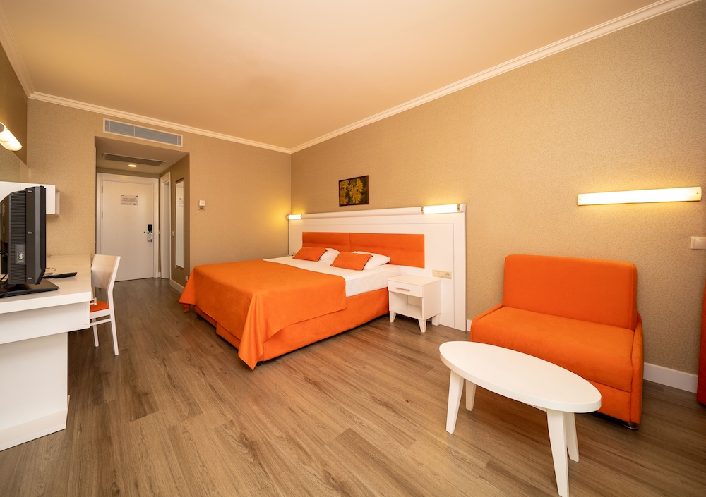 Sueno Hotels Beach Side — Hotel rooms in Side