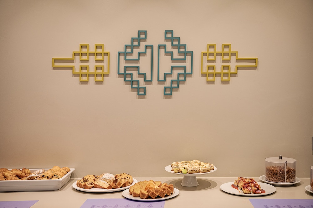 Arkadi Hotel — Restaurant & bars in Chania
