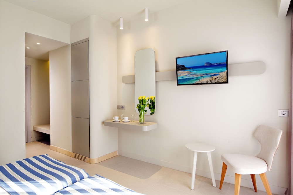 Arkadi Hotel — Hotel rooms in Chania