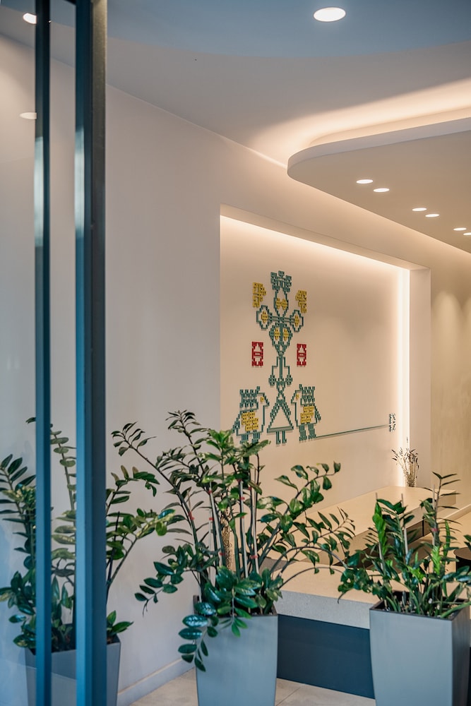 Arkadi Hotel — Hotel building in Chania