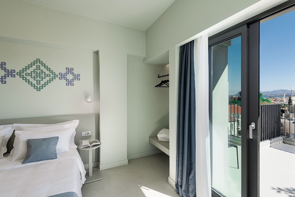 Arkadi Hotel — Hotel rooms in Chania