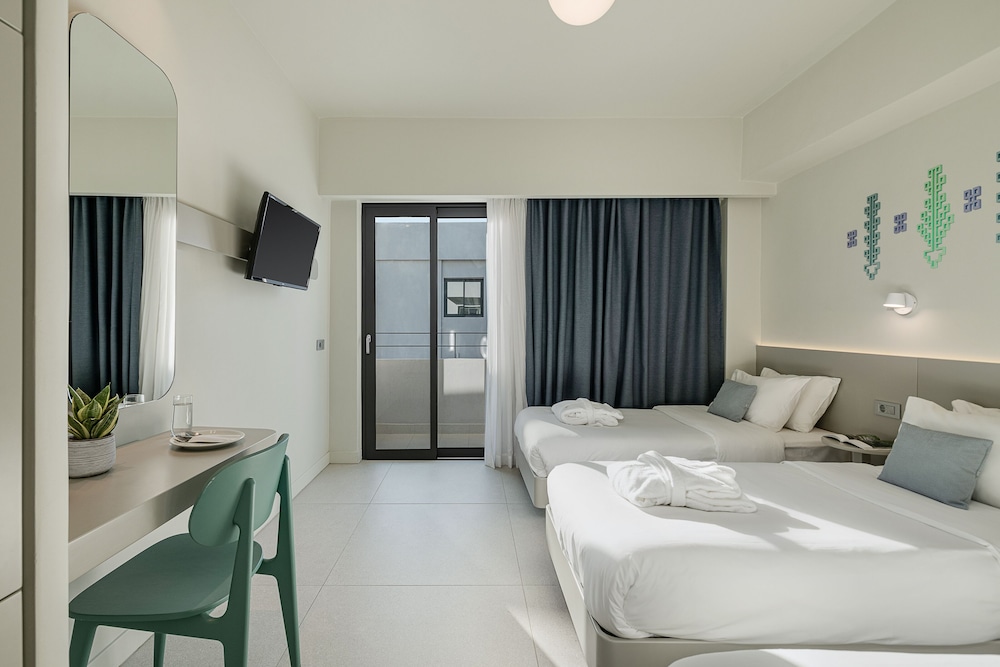 Arkadi Hotel — Hotel rooms in Chania