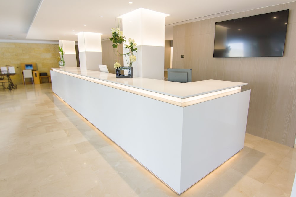 CM Playa del Moro Hotel — Hotel building in Cala Millor, Balearic Islands