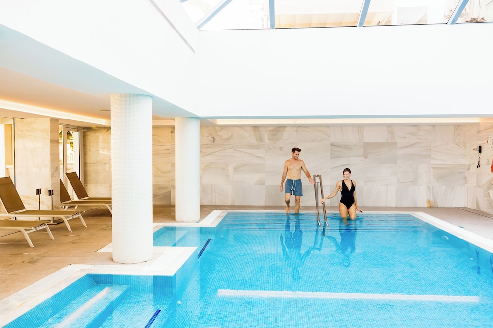 CM Playa del Moro Hotel — Swimming pool in Cala Millor, Balearic Islands
