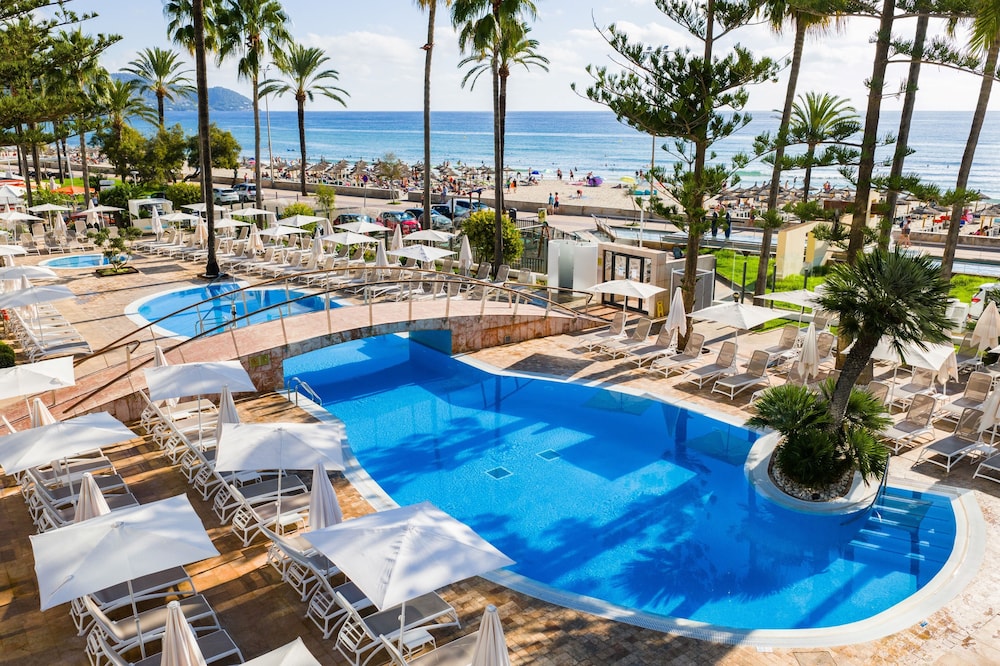 CM Playa del Moro Hotel — Main photo in Cala Millor, Balearic Islands