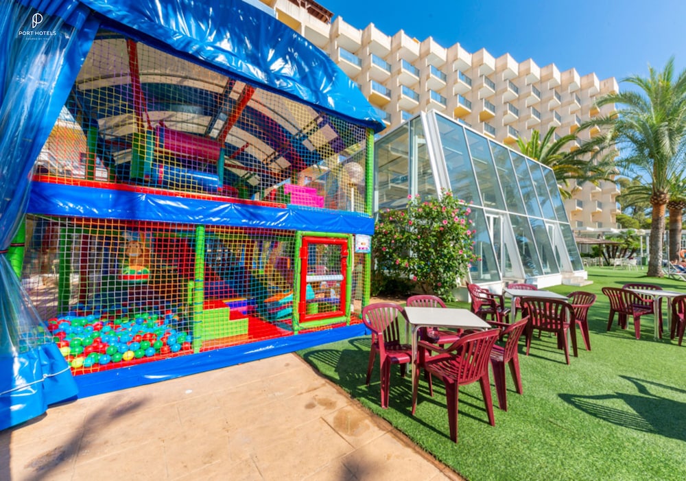 Port Denia Hotel — Attractions for children in Denia, Valencian Community