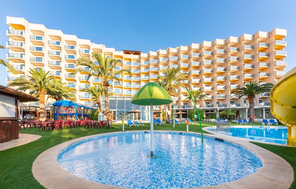 Port Denia Hotel — Swimming pool in Denia, Valencian Community