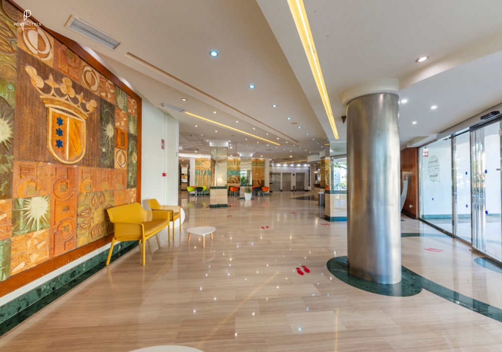 Port Denia Hotel — Hotel building in Denia, Valencian Community