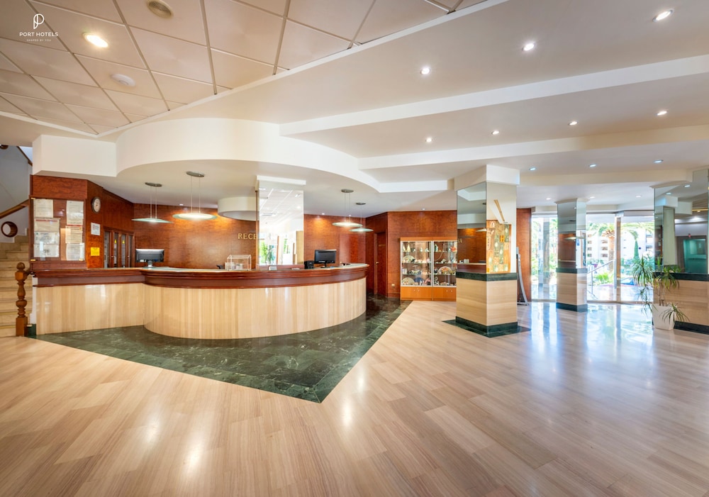 Port Denia Hotel — Hotel building in Denia, Valencian Community