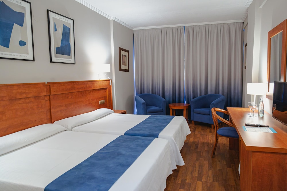 Port Denia Hotel — Hotel rooms in Denia, Valencian Community