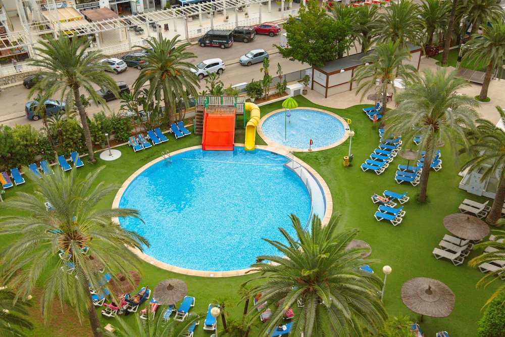 Port Denia Hotel — Swimming pool in Denia, Valencian Community