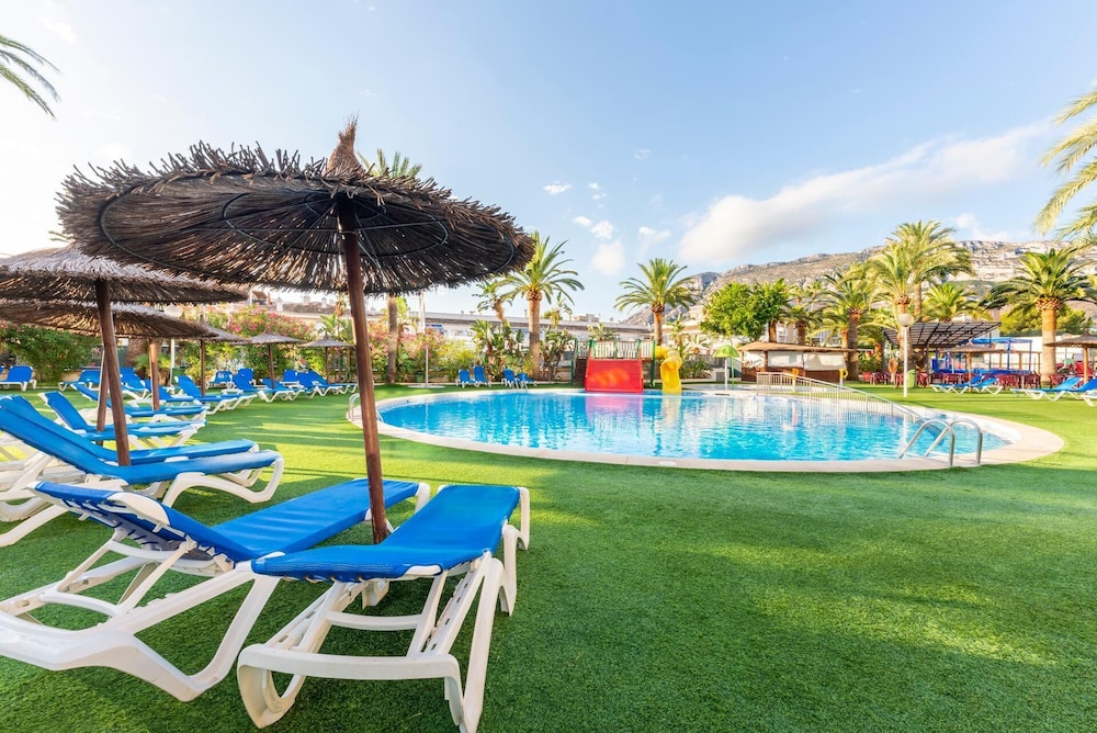Port Denia Hotel — Swimming pool in Denia, Valencian Community