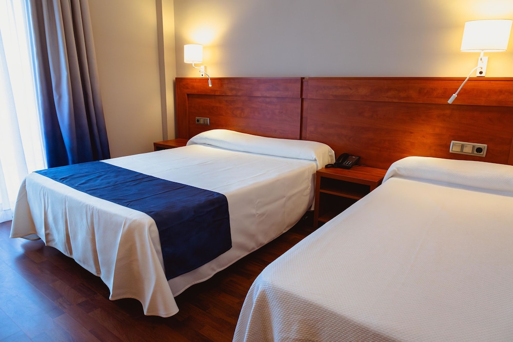 Port Denia Hotel — Hotel rooms in Denia, Valencian Community