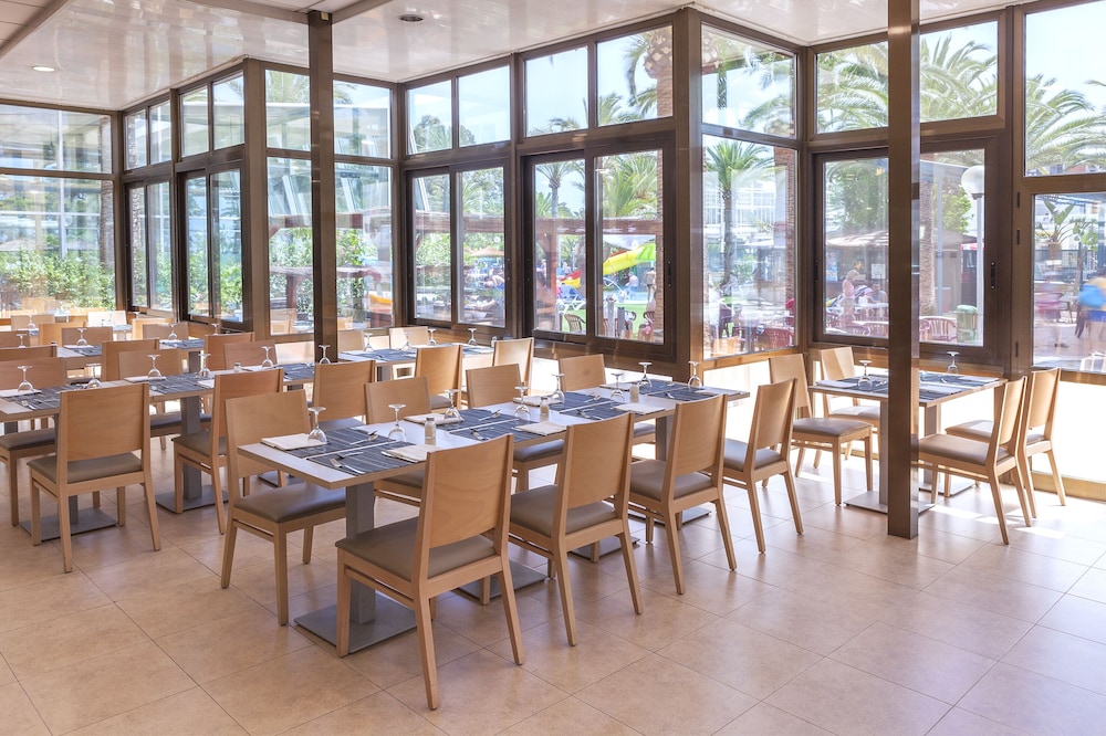 Port Denia Hotel — Restaurant & bars in Denia, Valencian Community