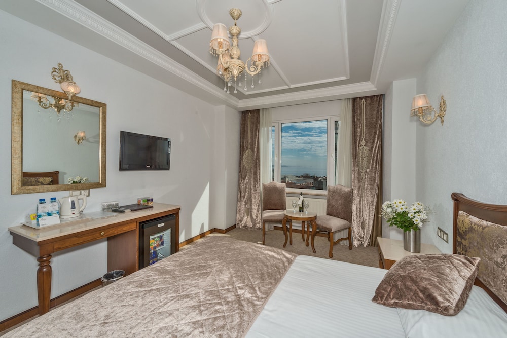 Antis Hotel - Special Class — Hotel rooms in Istanbul, Istanbul