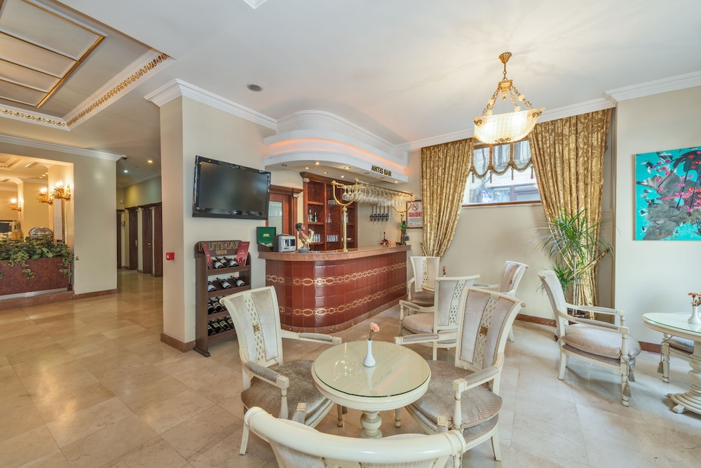Antis Hotel - Special Class — Restaurant & bars in Istanbul, Istanbul