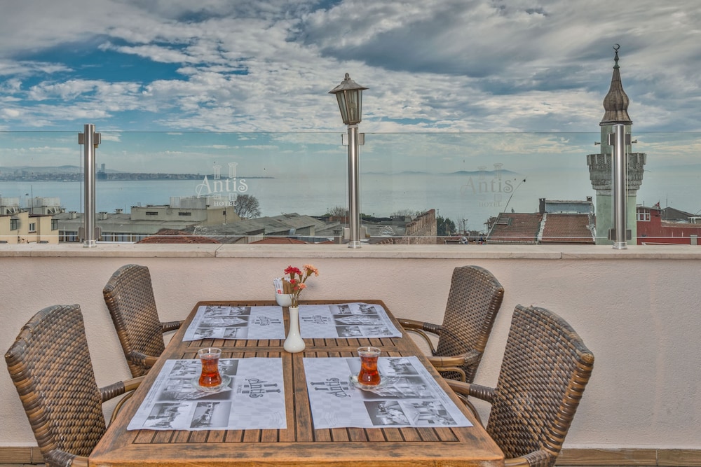 Antis Hotel - Special Class — Restaurant & bars in Istanbul, Istanbul