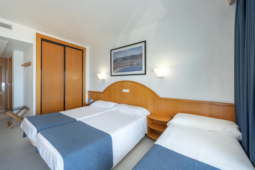 Hotel Poseidón Playa — Hotel rooms in Benidorm, Valencian Community