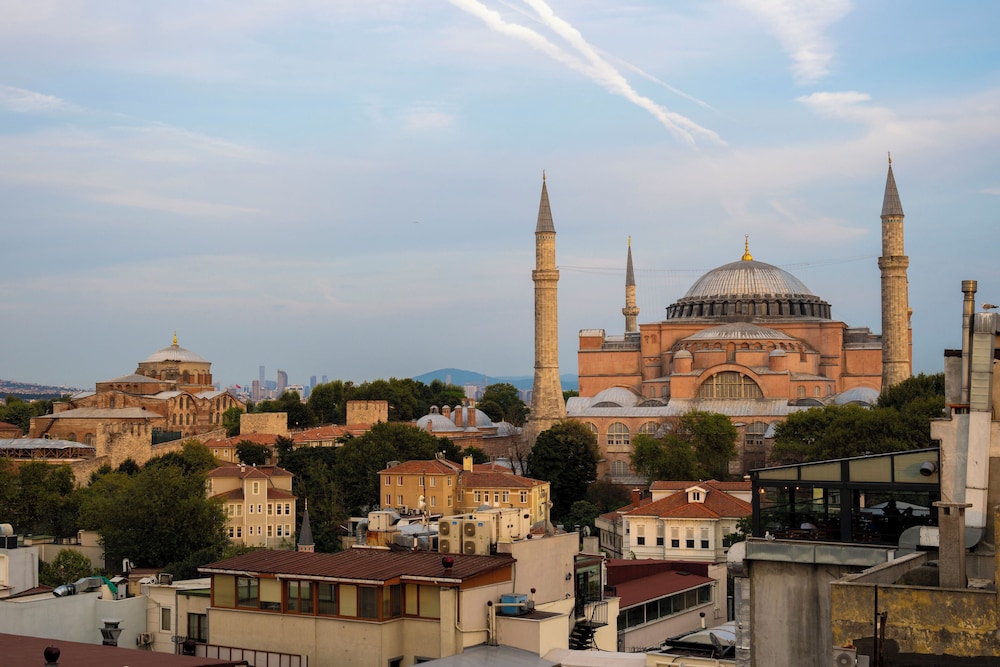 Arden City Hotel - Special Class — Attractions in the area in Istanbul, Istanbul
