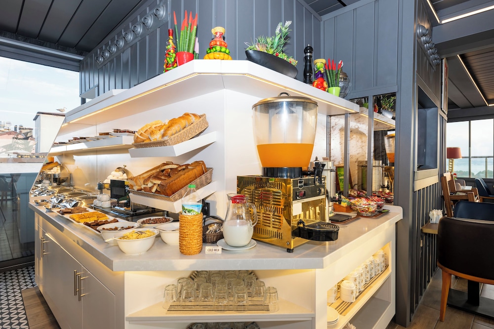 Arden City Hotel - Special Class — Restaurant & bars in Istanbul, Istanbul