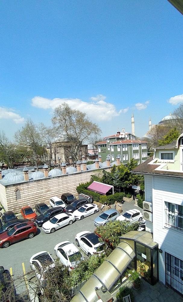 Armagrandi Spina Hotel - Special Class — Attractions in the area in Istanbul, Istanbul