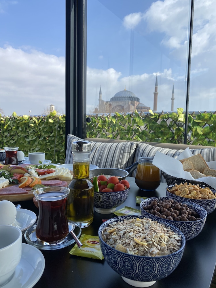 Armagrandi Spina Hotel - Special Class — Restaurant & bars in Istanbul, Istanbul