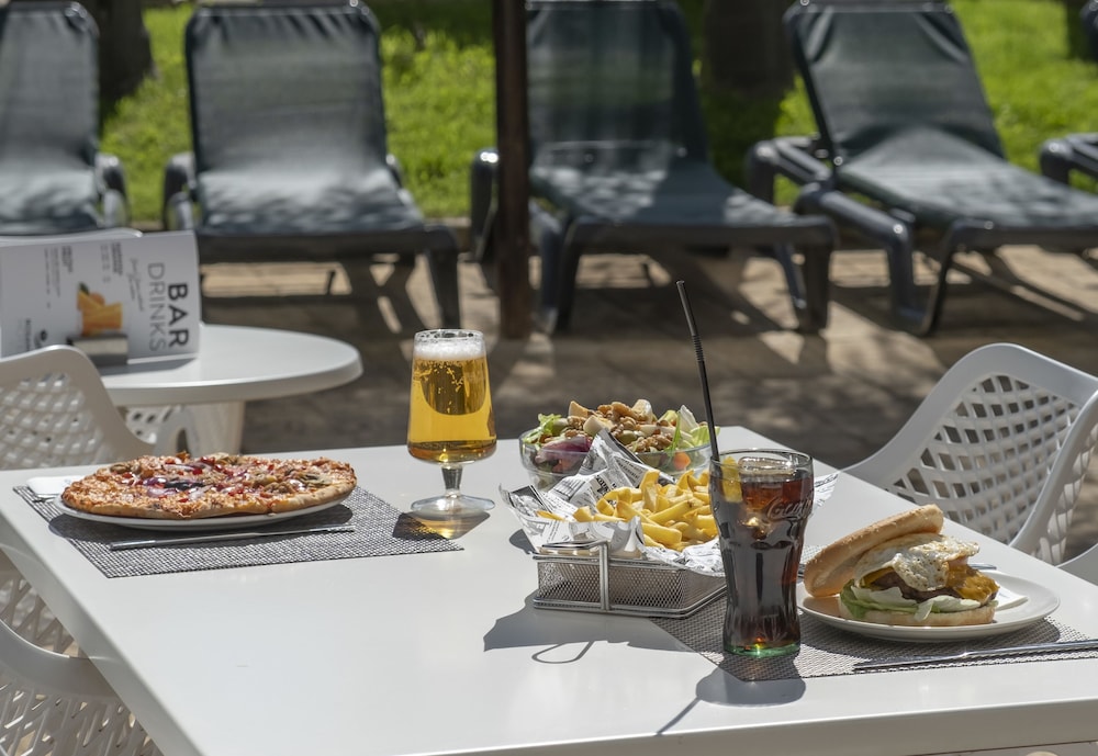 Hotel Rosamar Garden Resort — Restaurant & bars in Lloret de Mar, Catalonia
