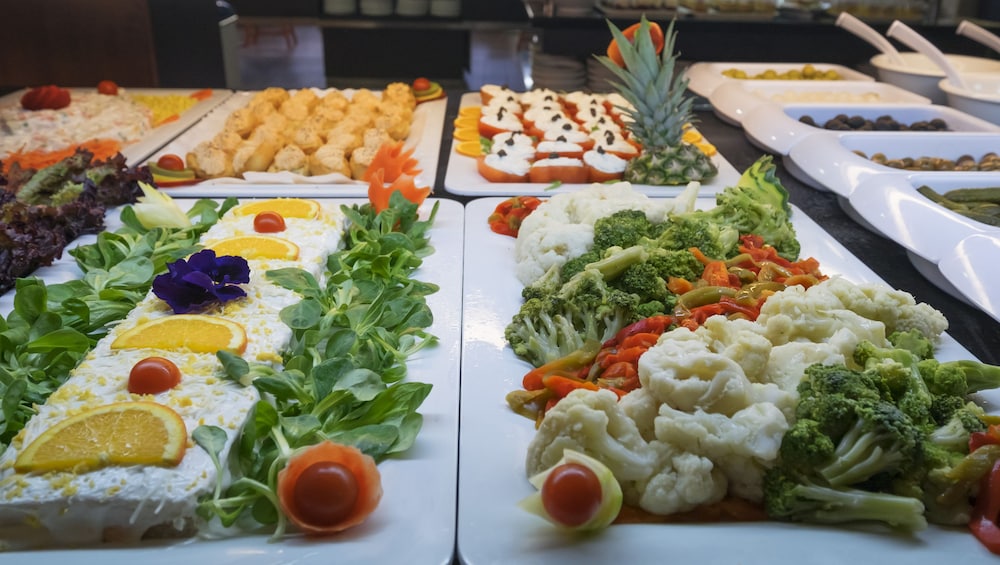 Hotel Rosamar Garden Resort — Restaurant & bars in Lloret de Mar, Catalonia